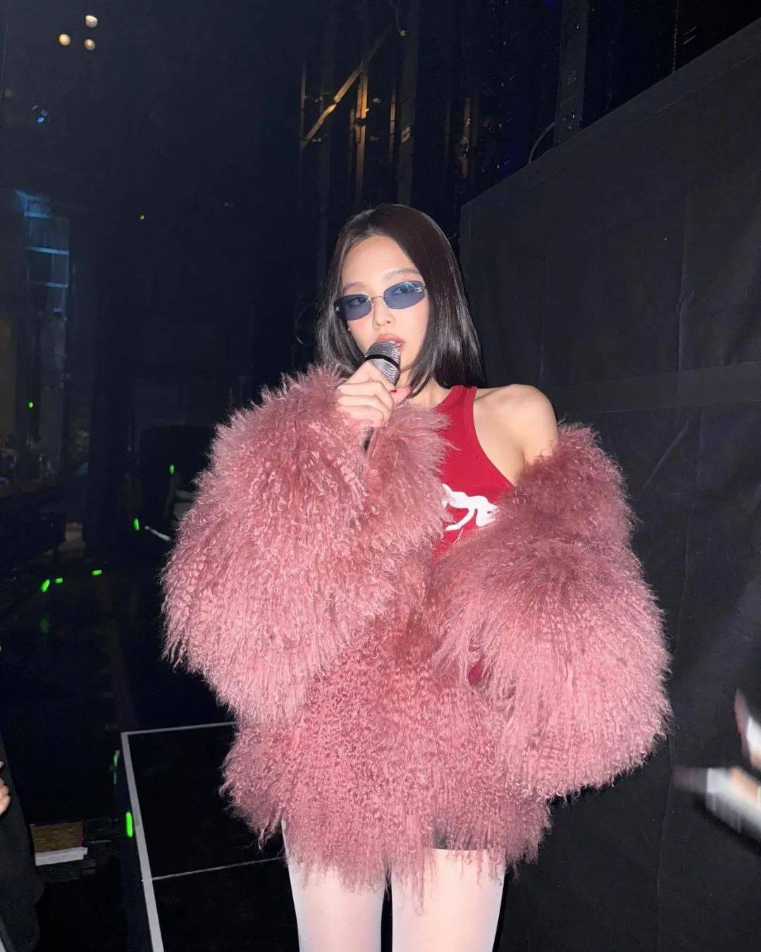 Like Jennie，燃爆科切拉舞台！