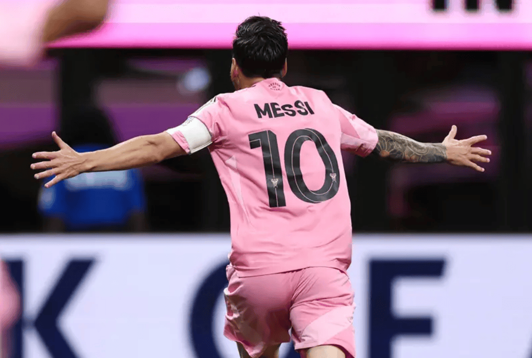 世俱杯-梅西任意球破门 迈阿密国际2-1逆转波尔图首胜