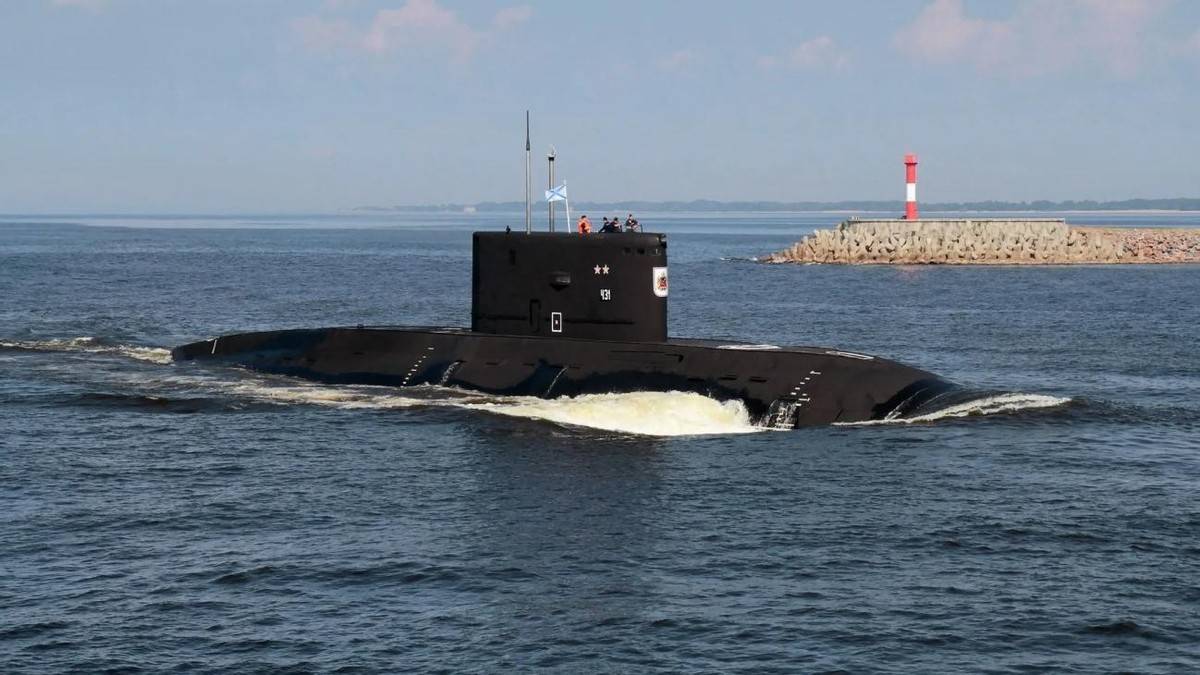 就离谱!中国“基洛”服役20年回娘家,遇到刚入列的新“基洛”?