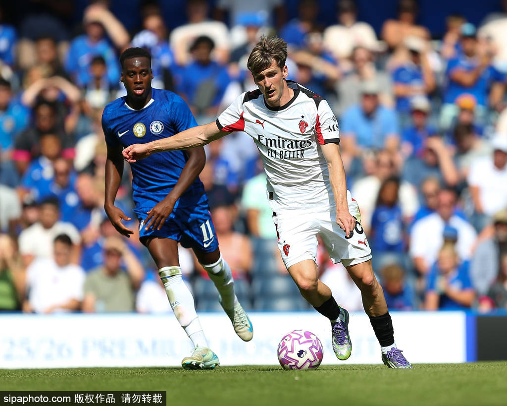 米兰再度锁定弗拉霍维奇，萨勒马科尔斯或成交易筹码！