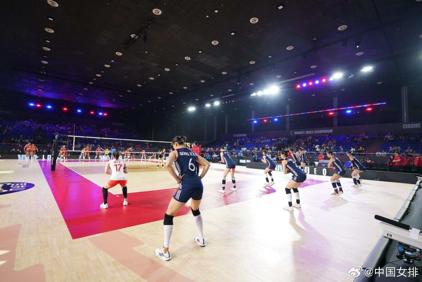 中国女排3比1胜哥伦比亚队，提前一轮晋级世锦赛十六强