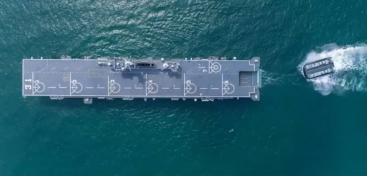 官泄！国产某无人机航母已悄悄服役！中国航母数量已不可查？