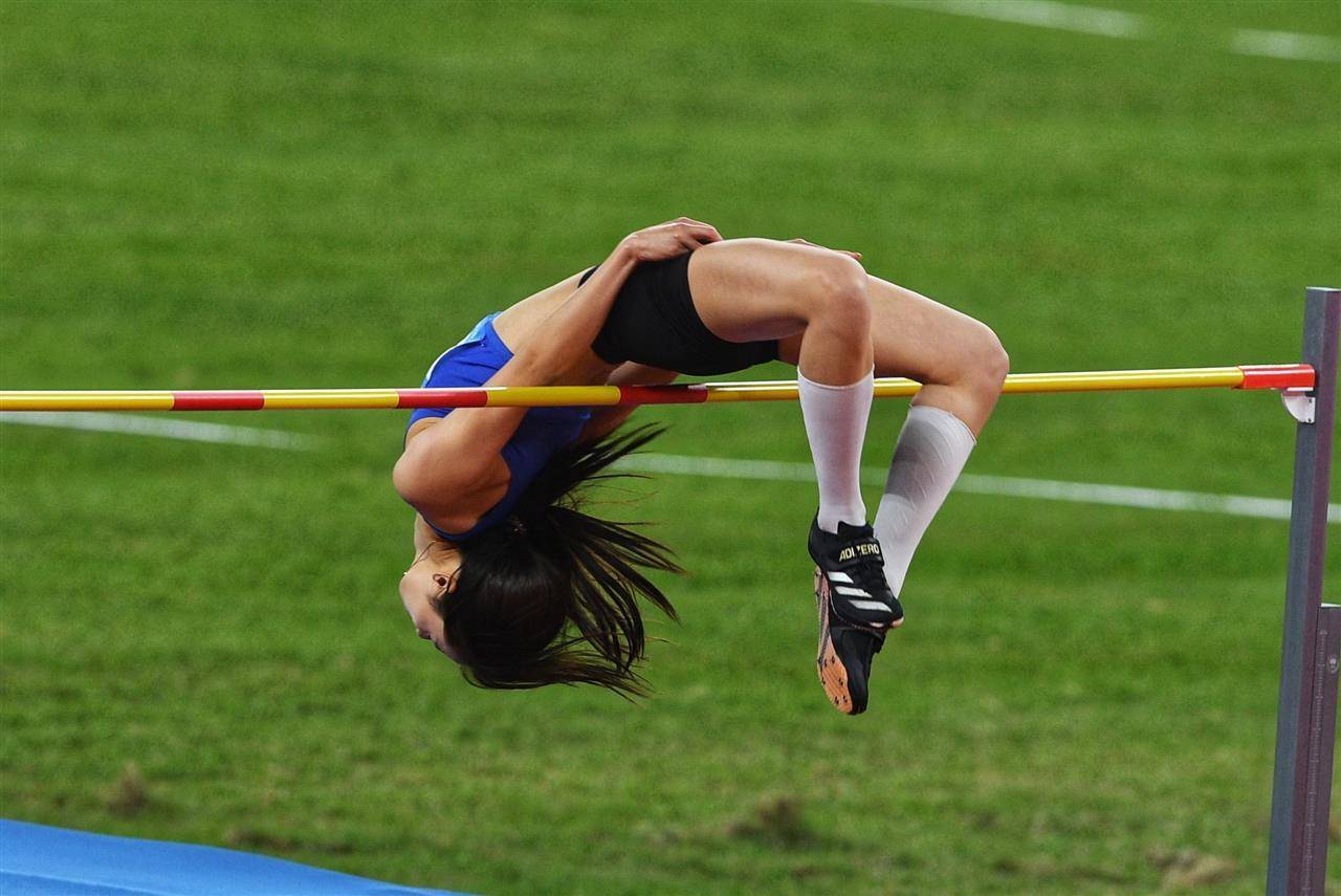 清华学霸,一跃登顶!湖北选手邵雨琪摘得全运会女子跳高金牌